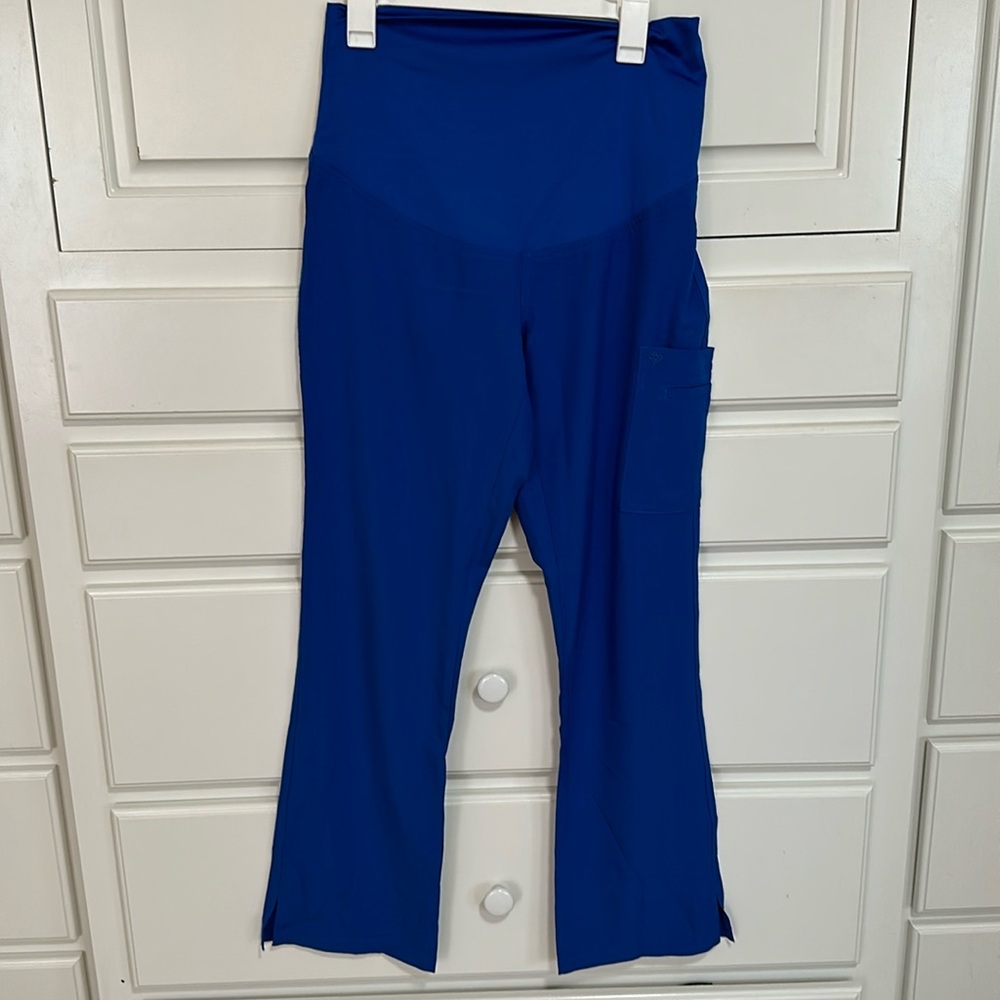 Med Couture maternity scrub pants